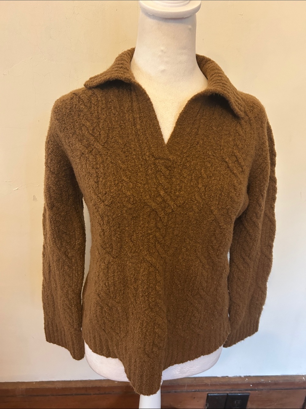 Jones New York Cozy Brown Collared Merino Wool sweater Size M EUC